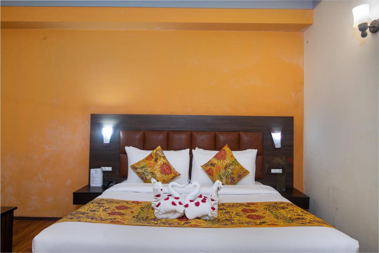 Muscatel Grand Silkroute - 300 Mts From Mg Marg Gangtok Exterior foto