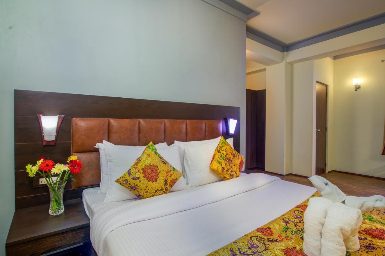 Muscatel Grand Silkroute - 300 Mts From Mg Marg Gangtok Exterior foto